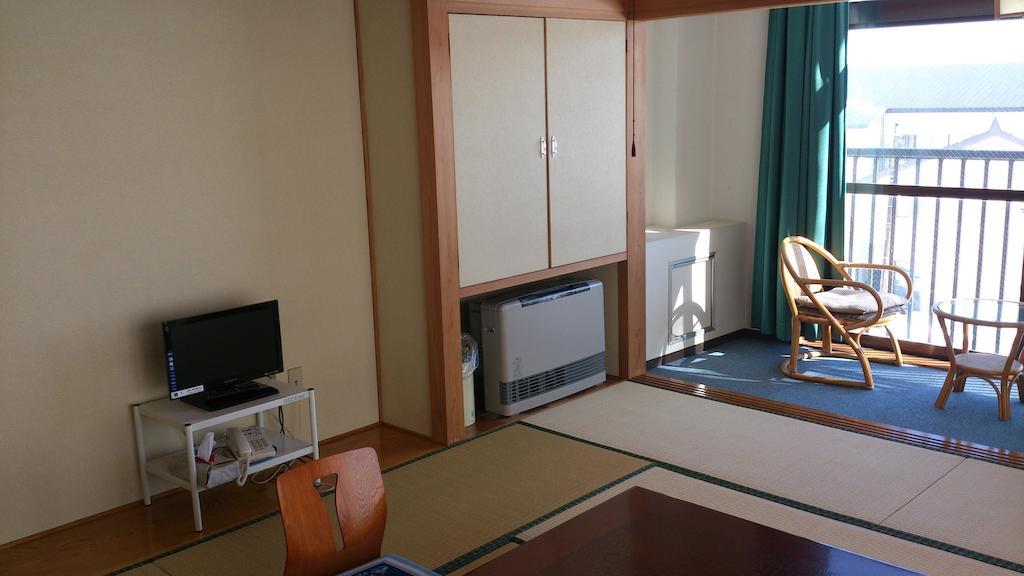 Akakura Sun Hotel Myōkō Zimmer foto